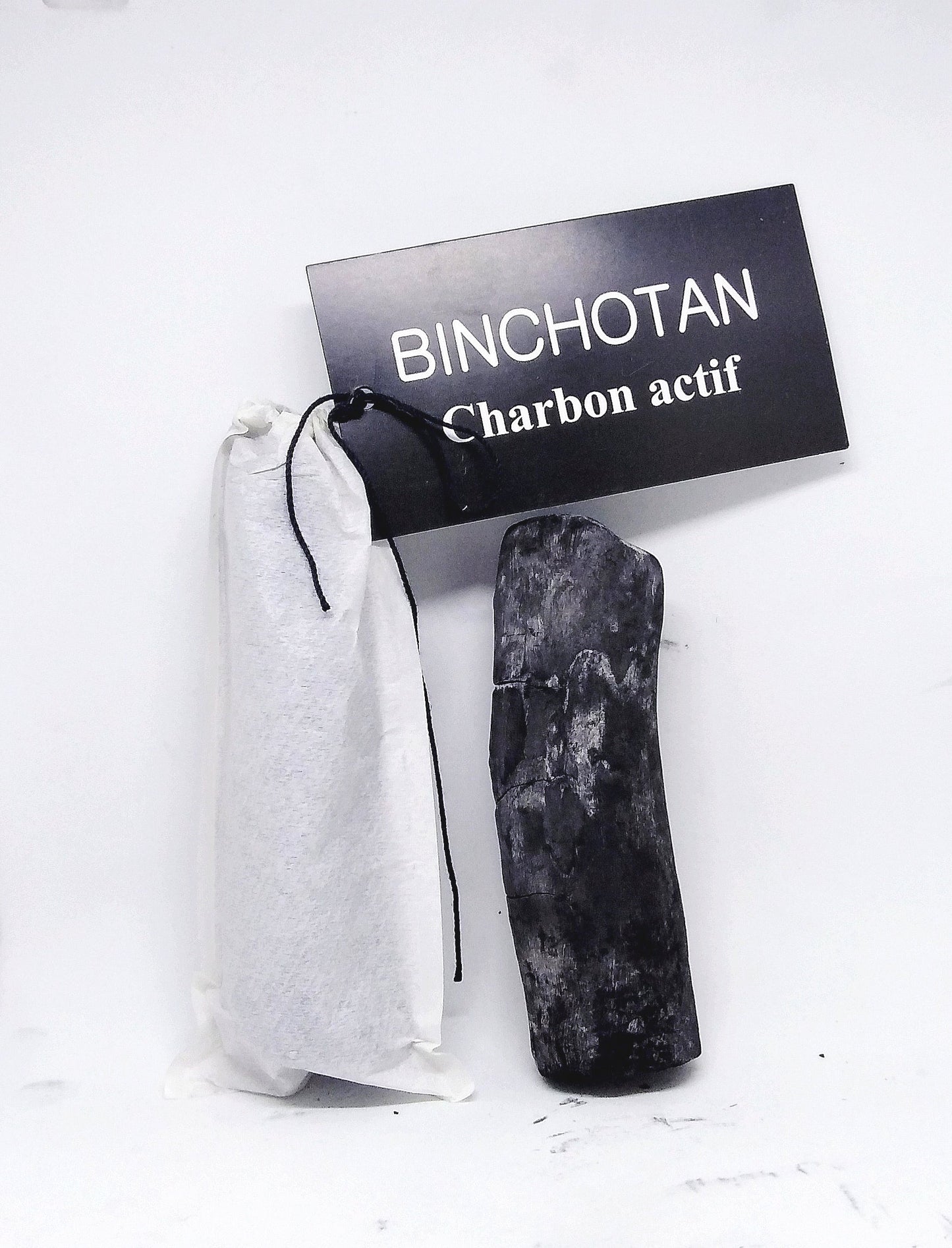 Bâton de charbon binchotan